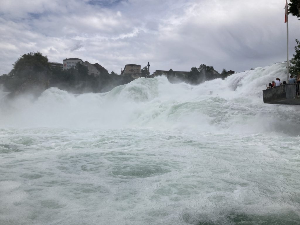 Der Rheinfall in Schaffhausen – zu Besuch bei den Nachbarn